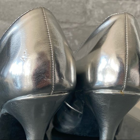 SOLD | Mossimo Elegant Metallic Heels EUC - Picture 12 of 12
